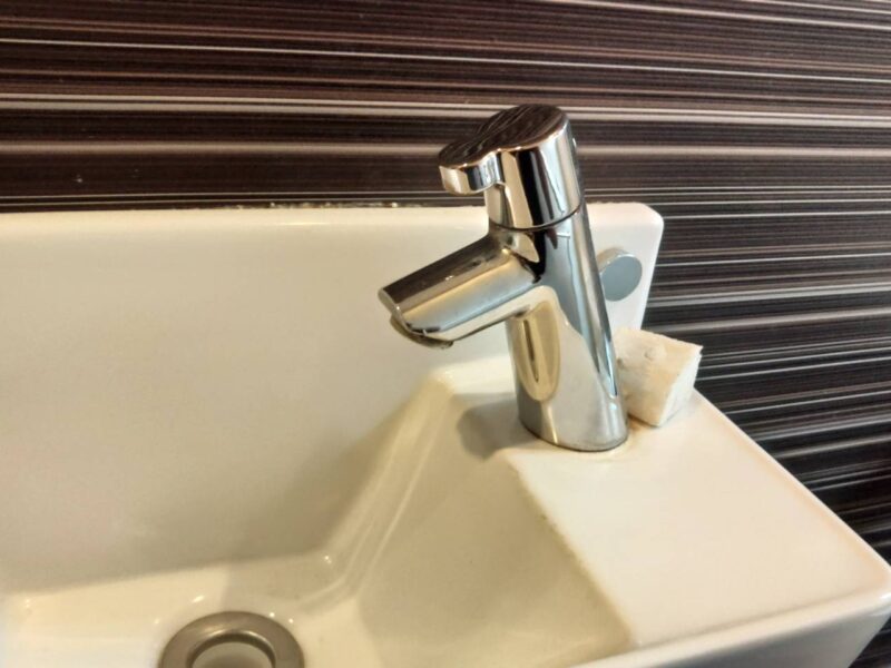 トイレの手洗い交換