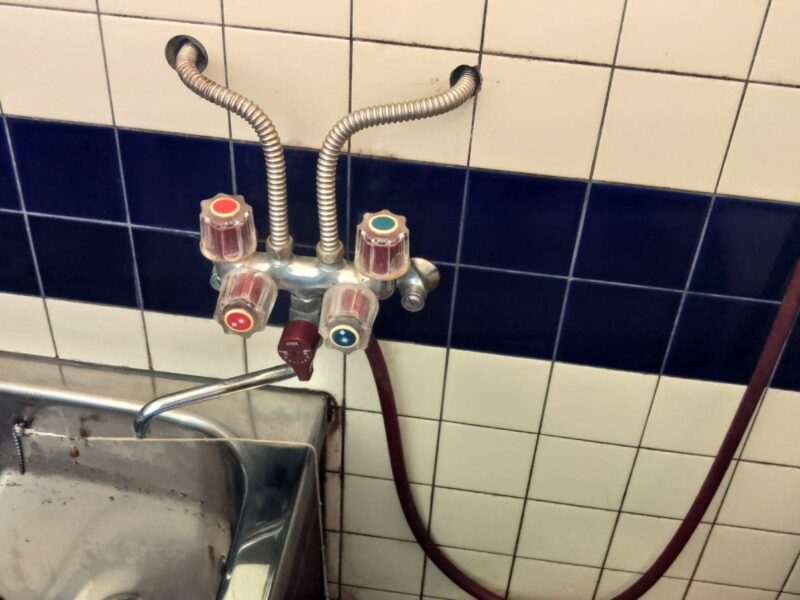 ソーラ温水器用の風呂水栓交換